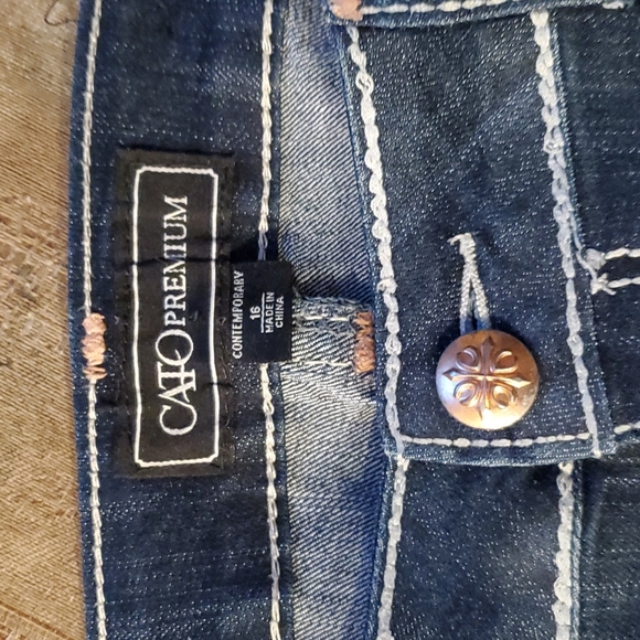 Jeans - Picture 8 of 11